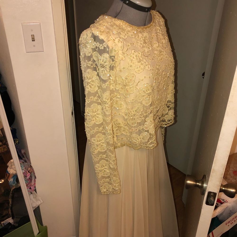 Jack Bryan vintage beaded ivory cream dress!